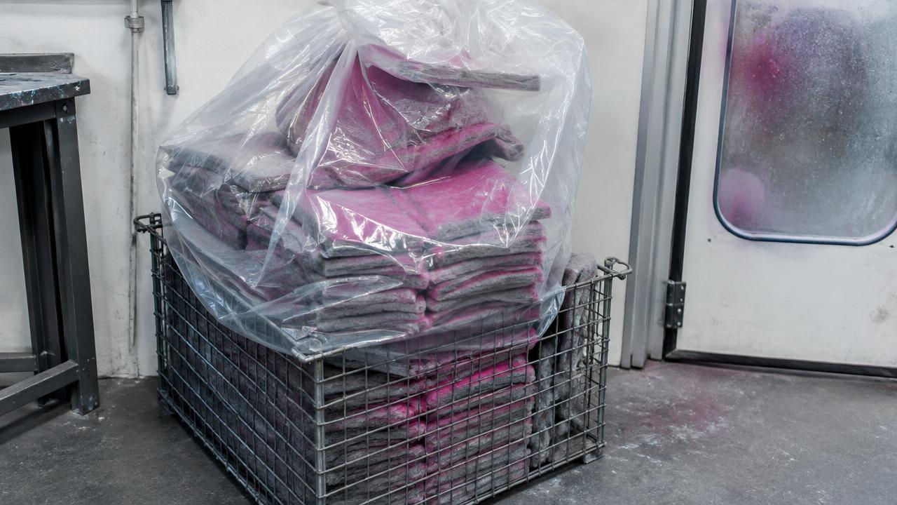 Spray booth filter disposal